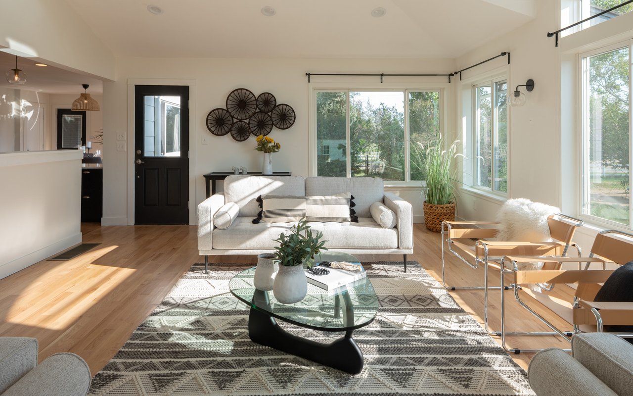 10394 Macedonia Street