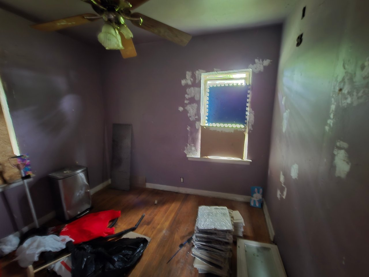 414 W Eldridge Ave