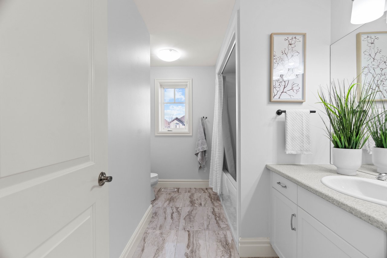 1537 Blackwell Blvd, London North