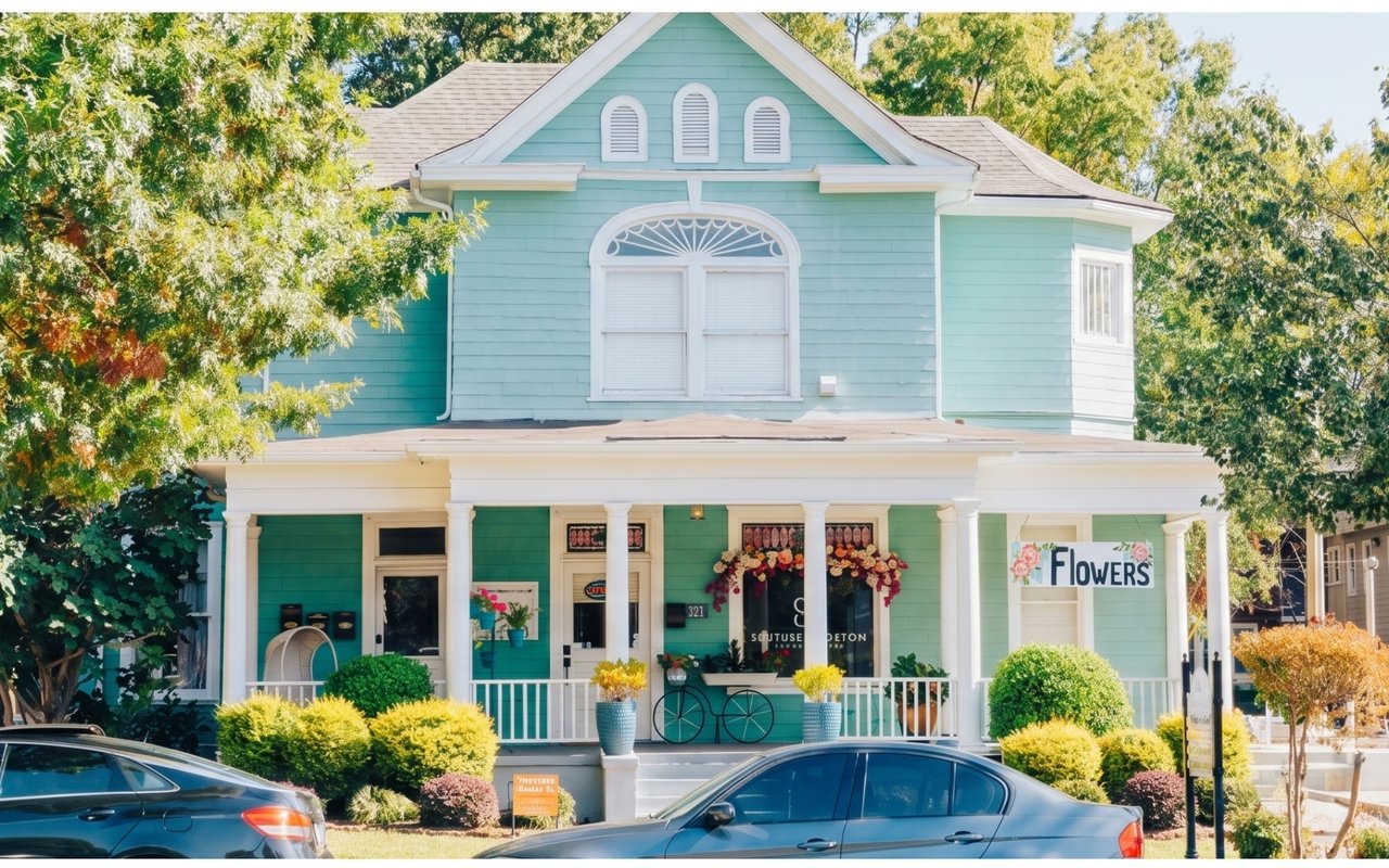 Neighborhood of the Month: Dilworth