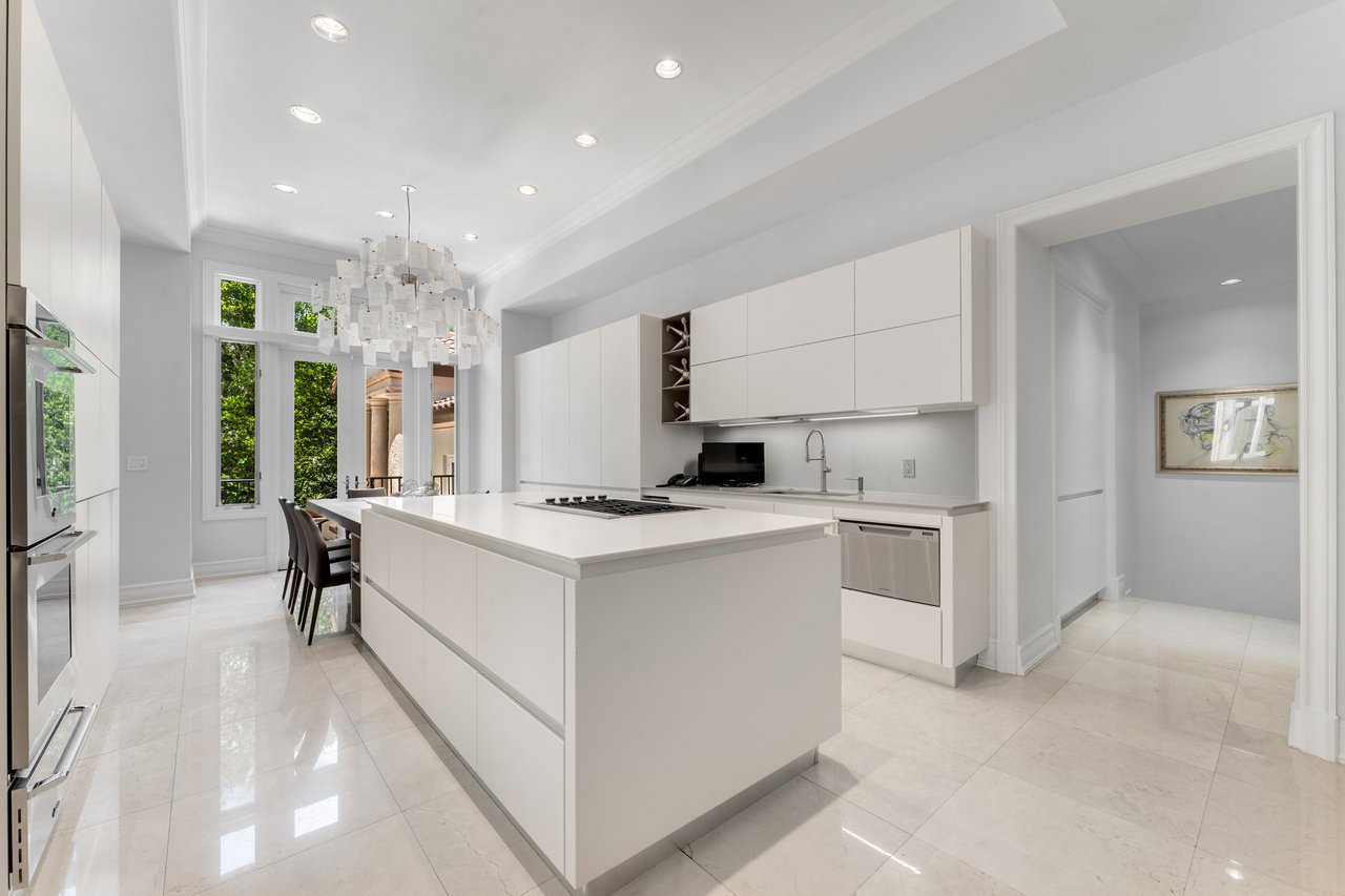 255 Cocoplum Road, Coral Gables, FL 33143