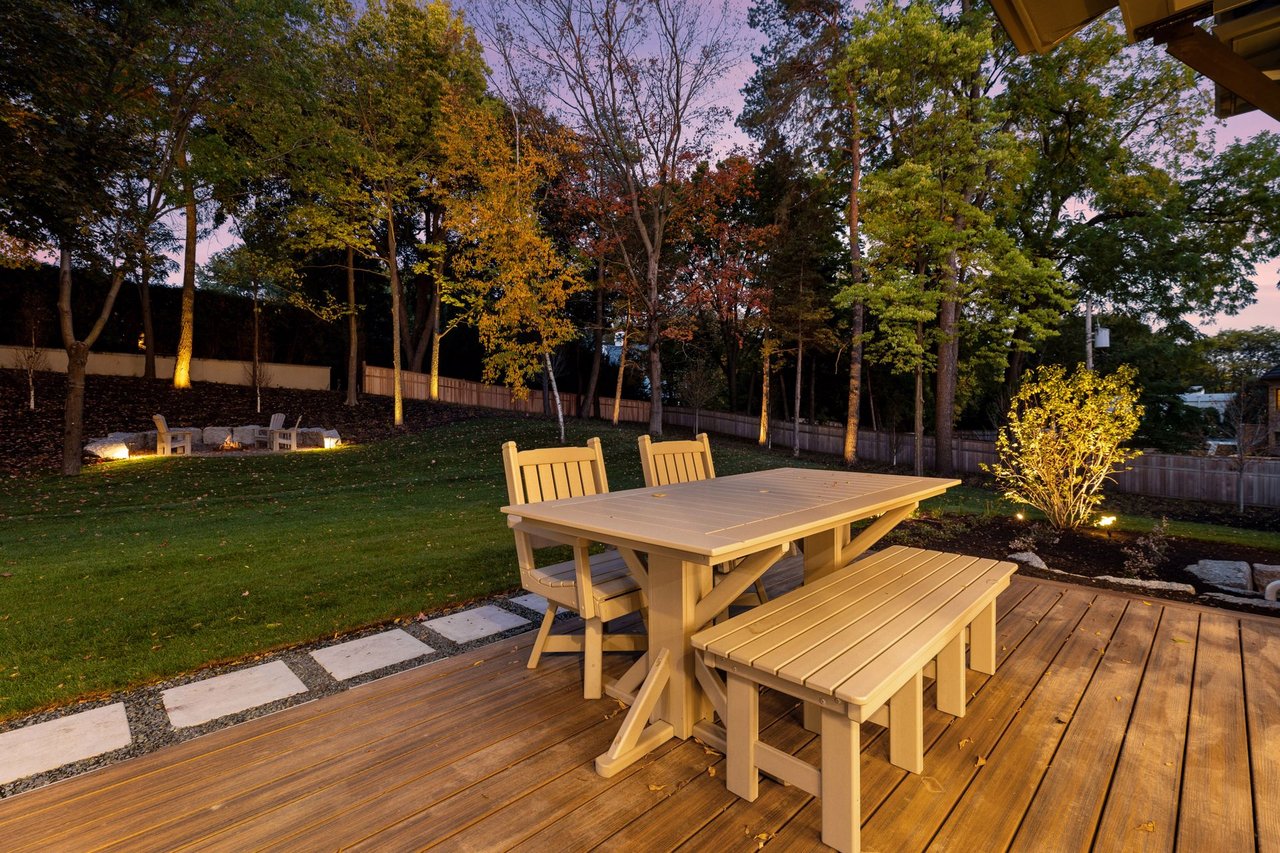 4909 Rolling Green Pkwy, Edina