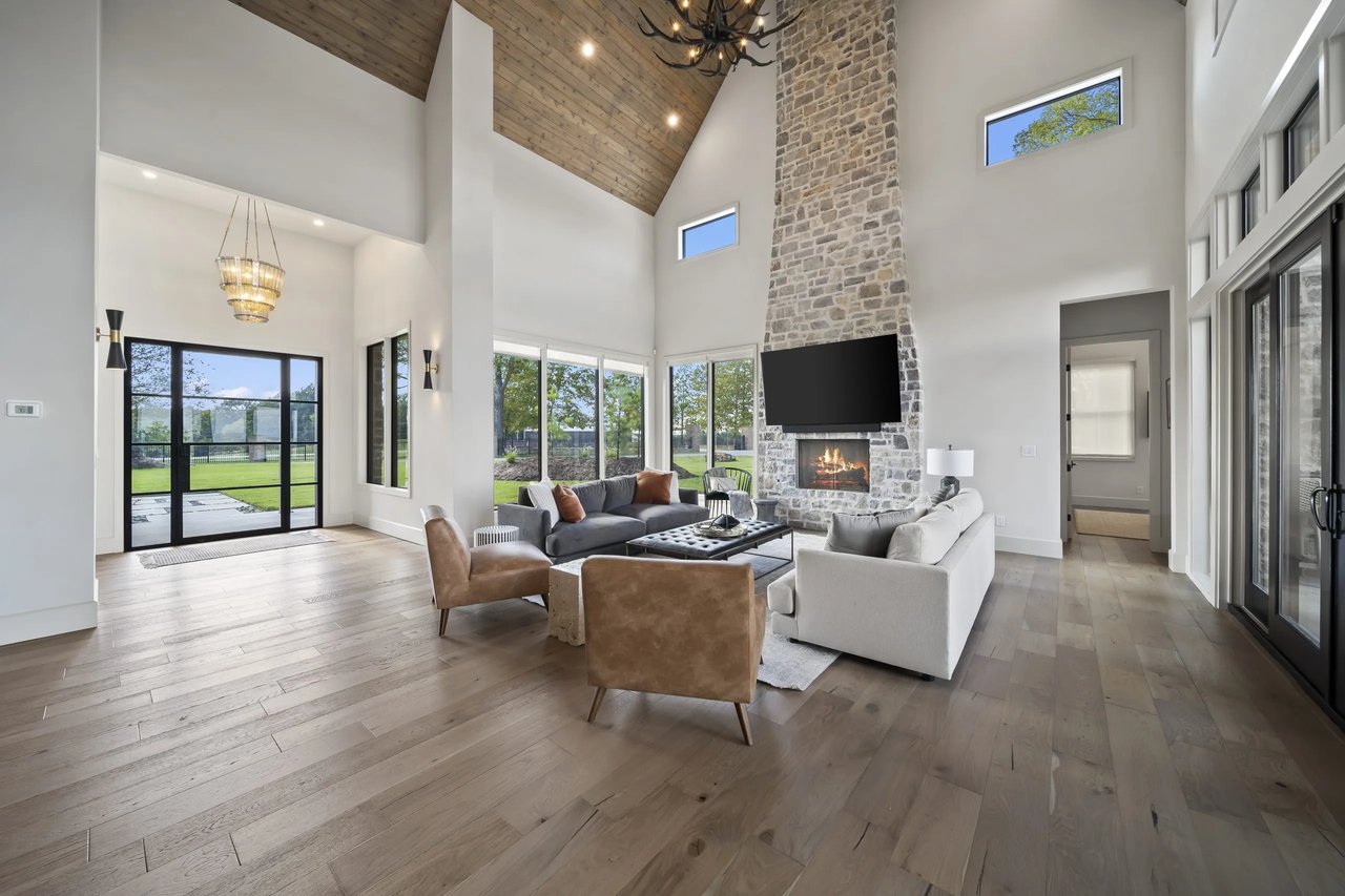 The Place to Stay at Grand Lake: Modern & Moody on Monkey Island - Wyatt Poindexter - The Agency