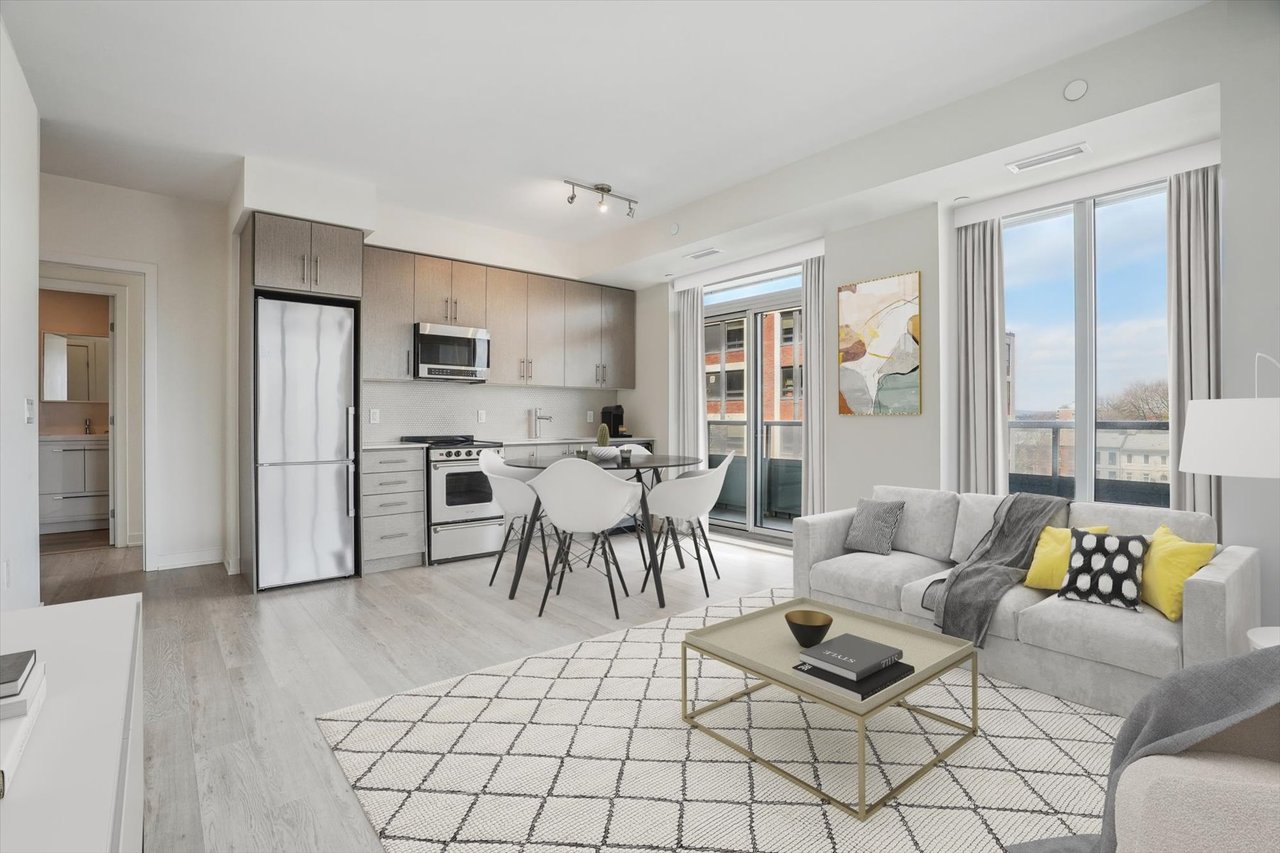 #403 - 212 King William Street
