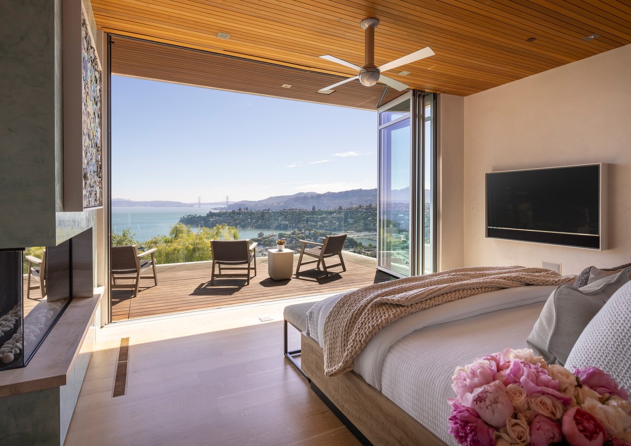 Iconic Modern Estate