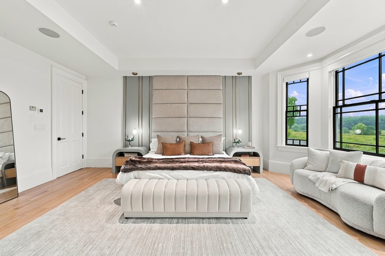 An Exceptional Southborough Estate