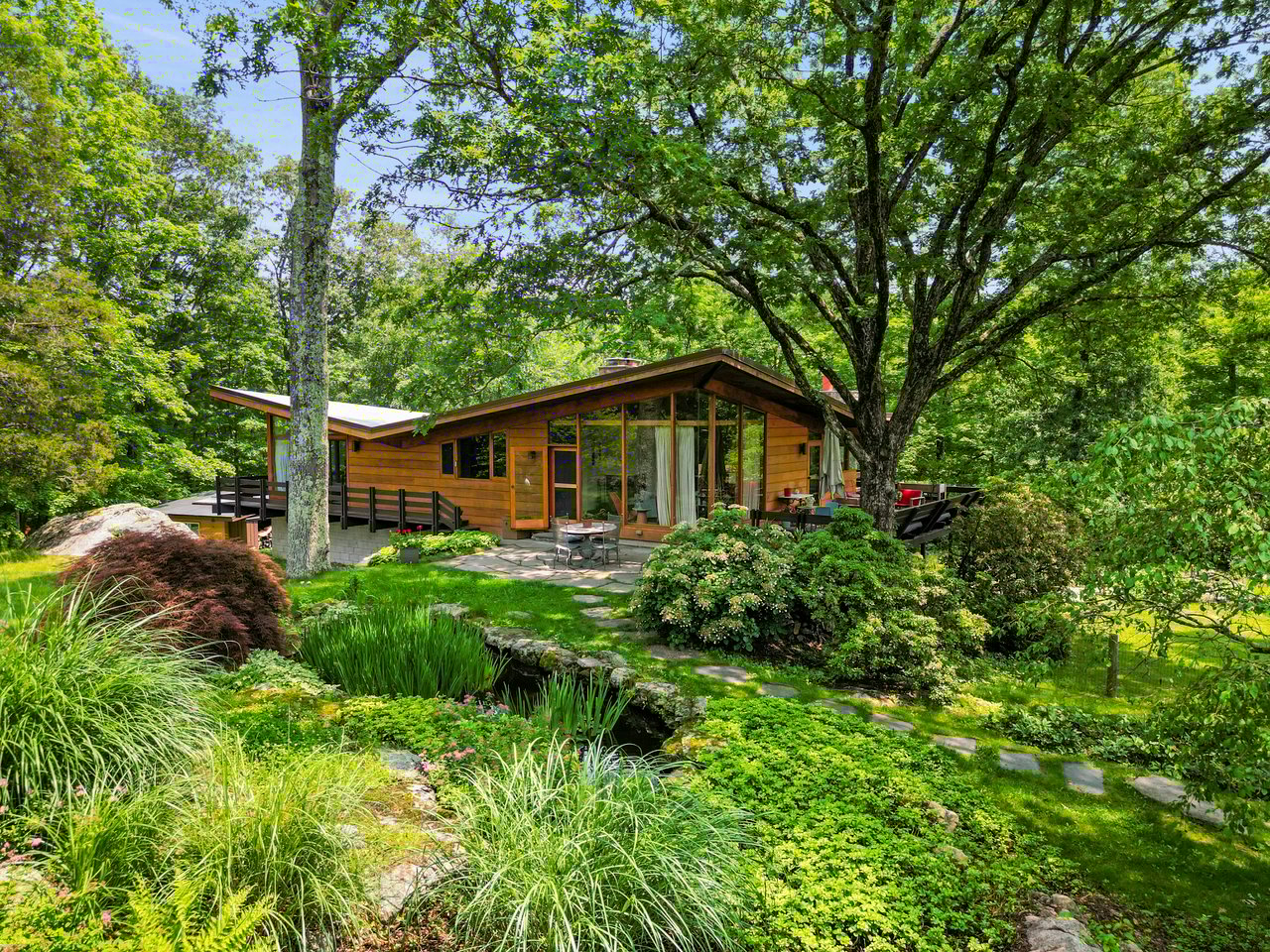 280 Salem Road