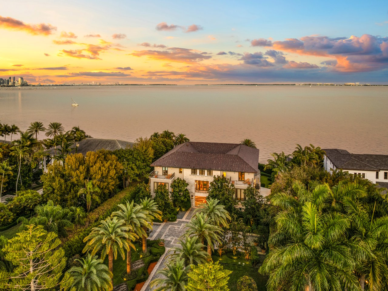 10 Tahiti Beach Island Road, Coral Gables