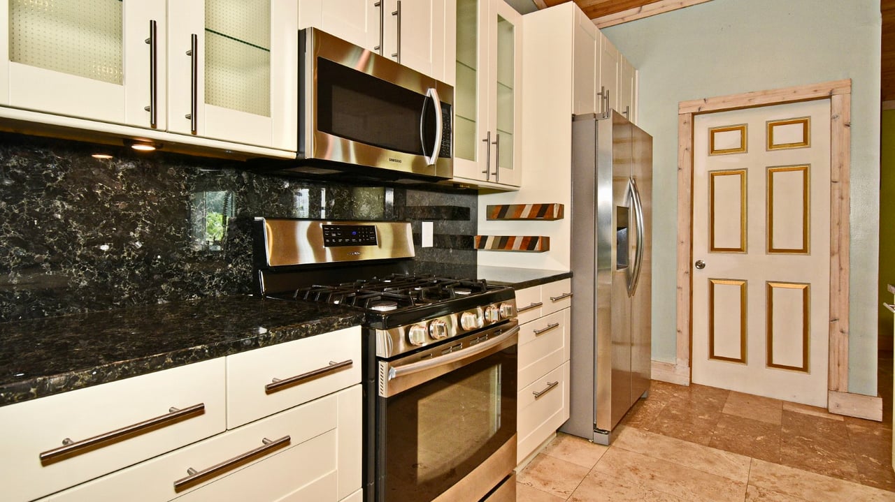 Three-Bedroom for Lease in Orlando's Bay Lakes Neighborhood