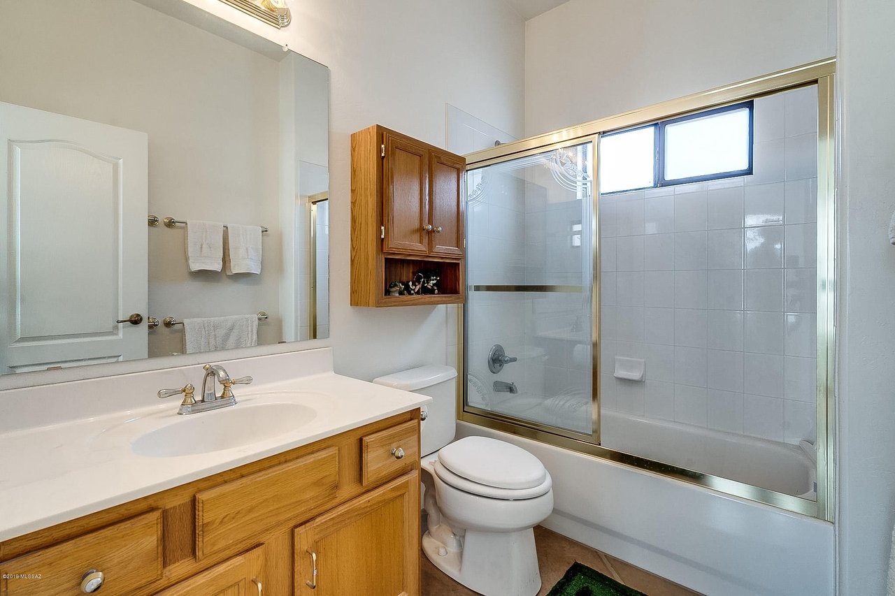 2726 W Calle San Isidro