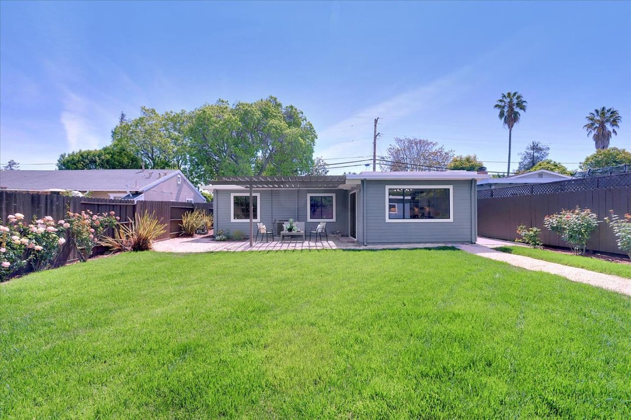 1247 Carlton Avenue