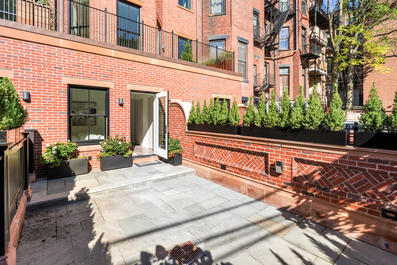 260-262 Commonwealth Avenue # 1B