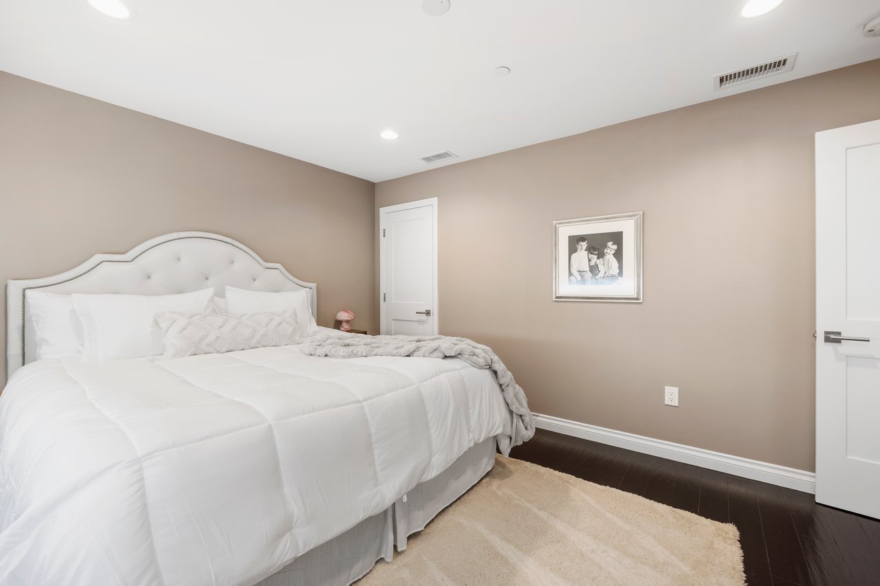 1544 7th St #6A, Santa Monica