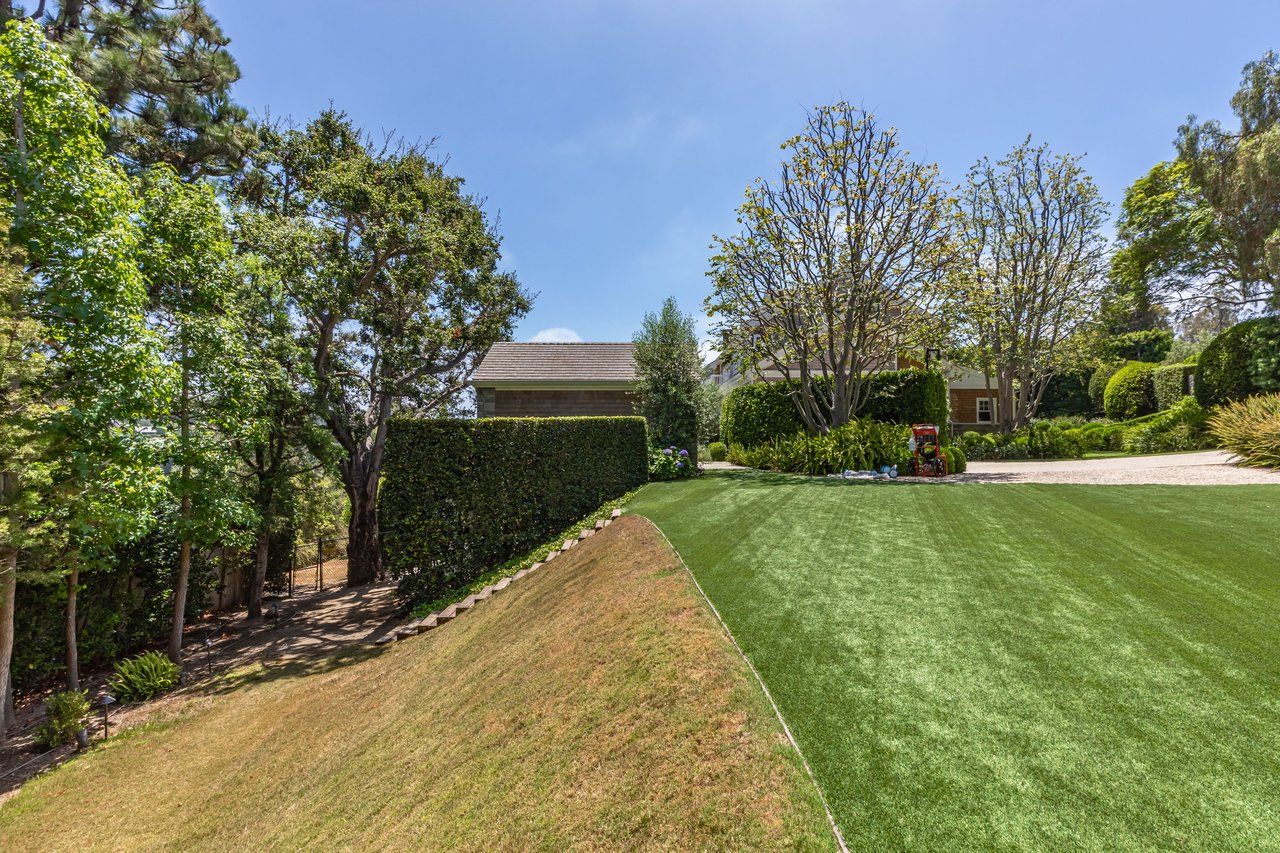 770 Napoli Dr