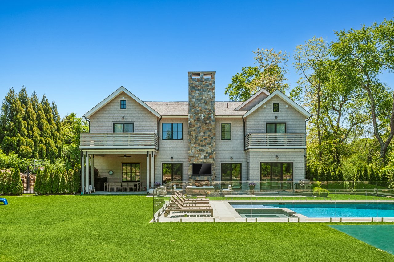 2 Fair Hills Lane