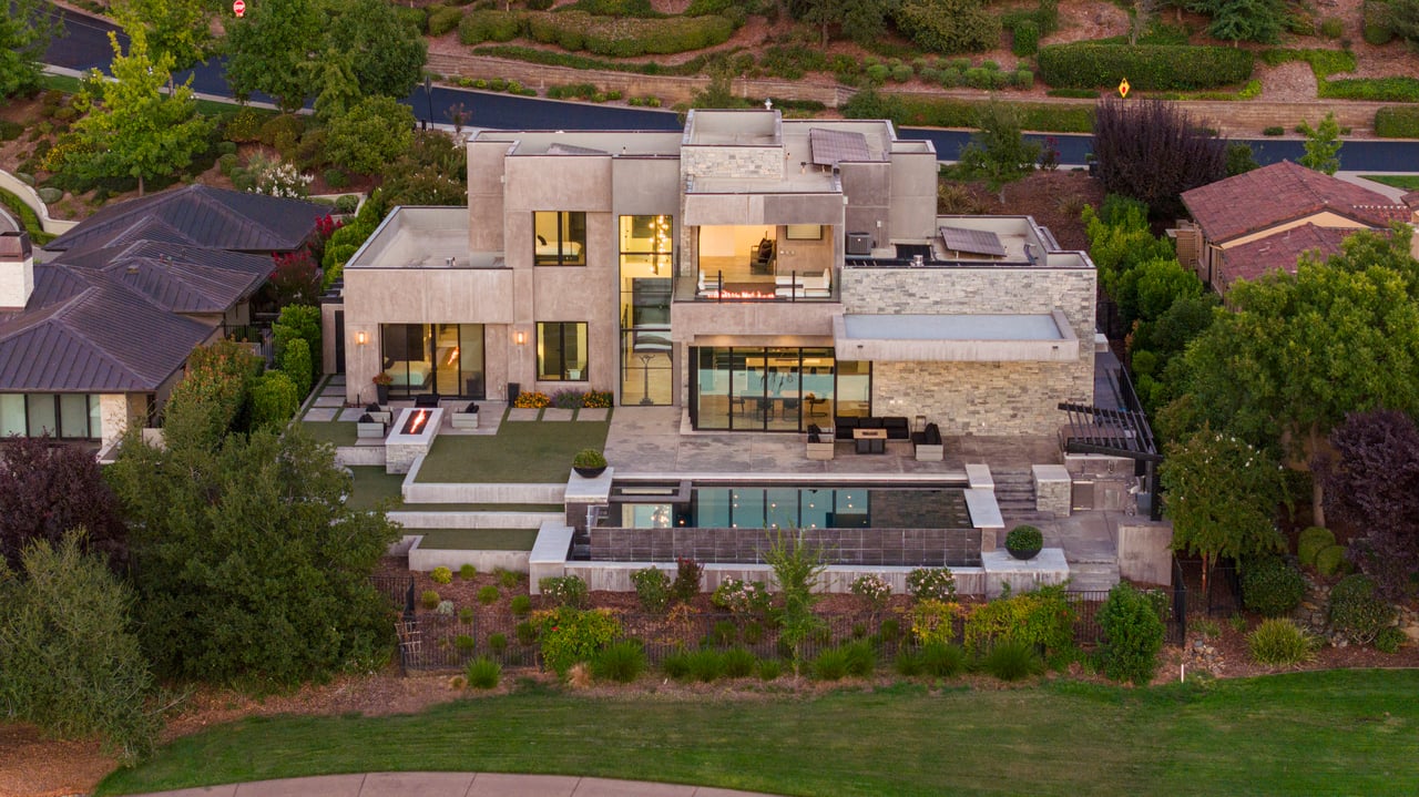 4573 Greenview Drive