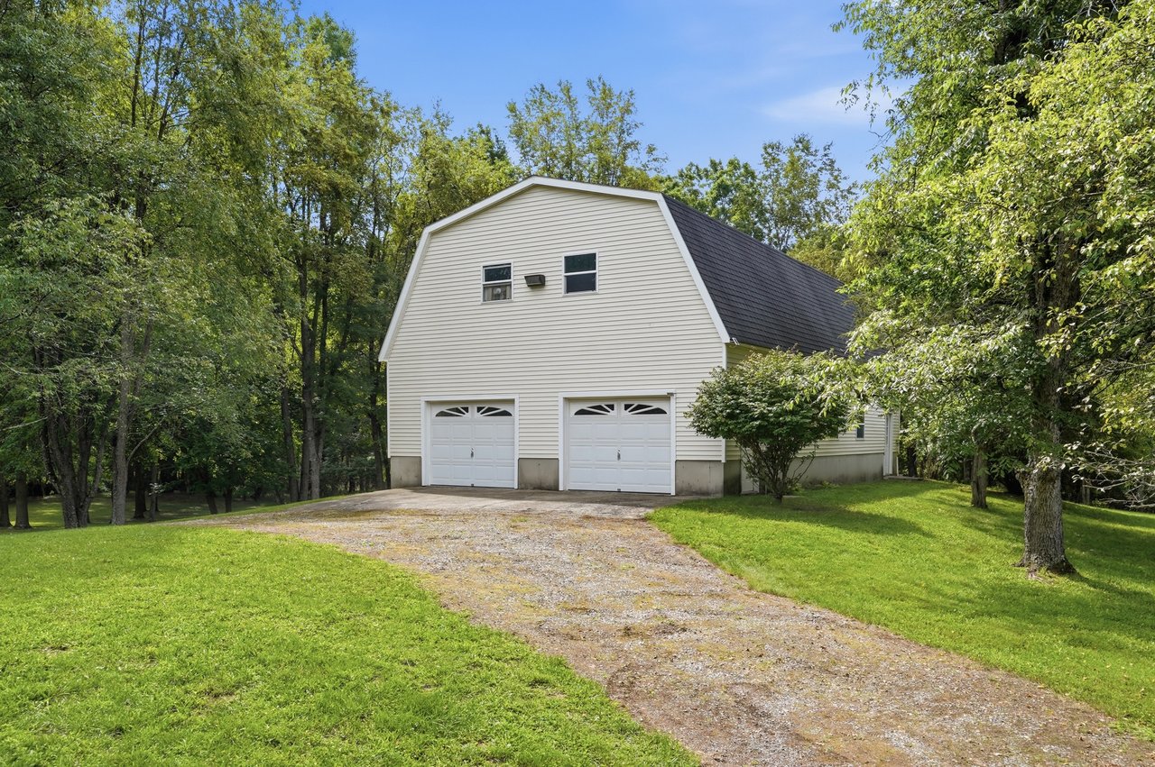 Picture-Perfect Country Living