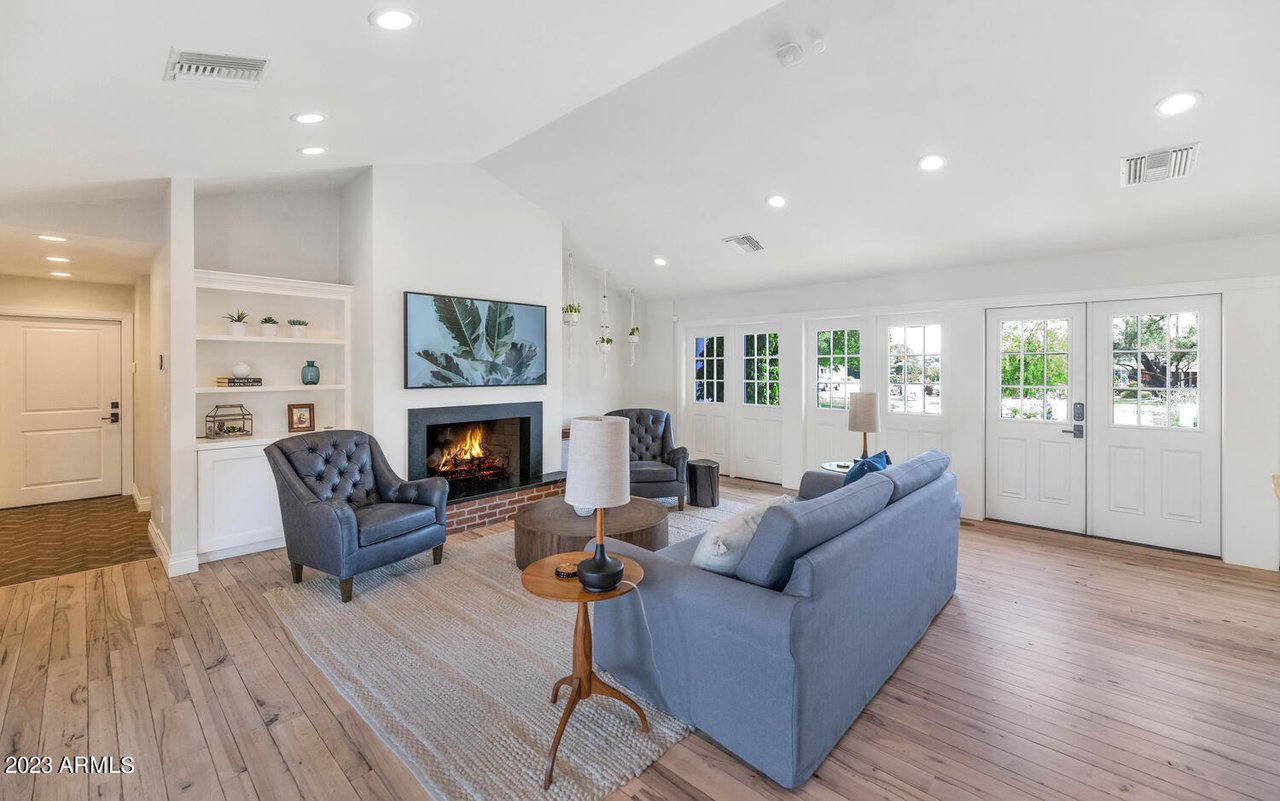 Just Sold: 4474 E Calle Del Norte