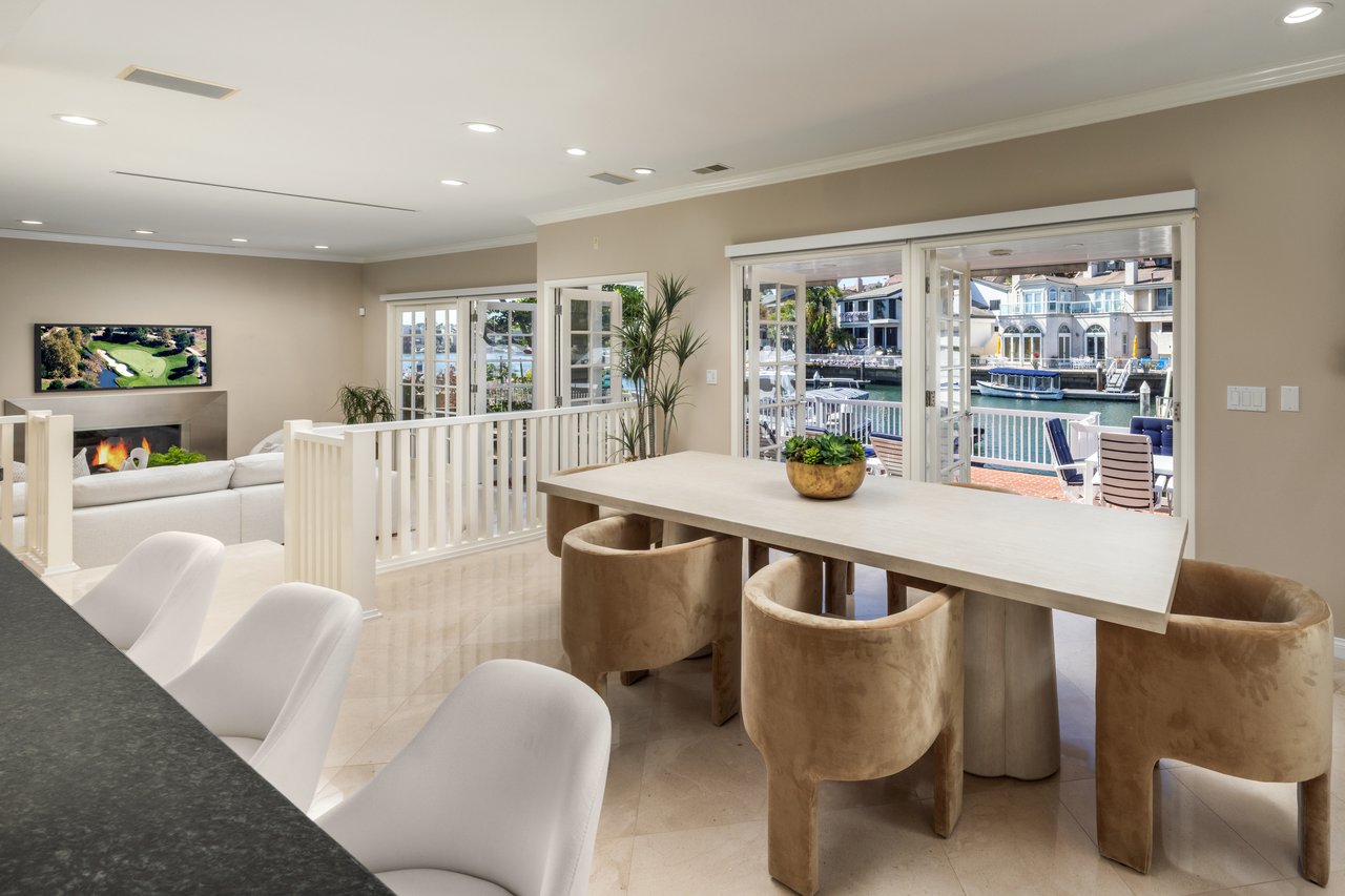 736 Harbor Island Drive 