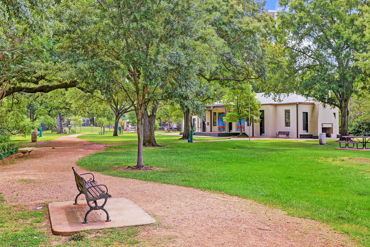 River Oaks