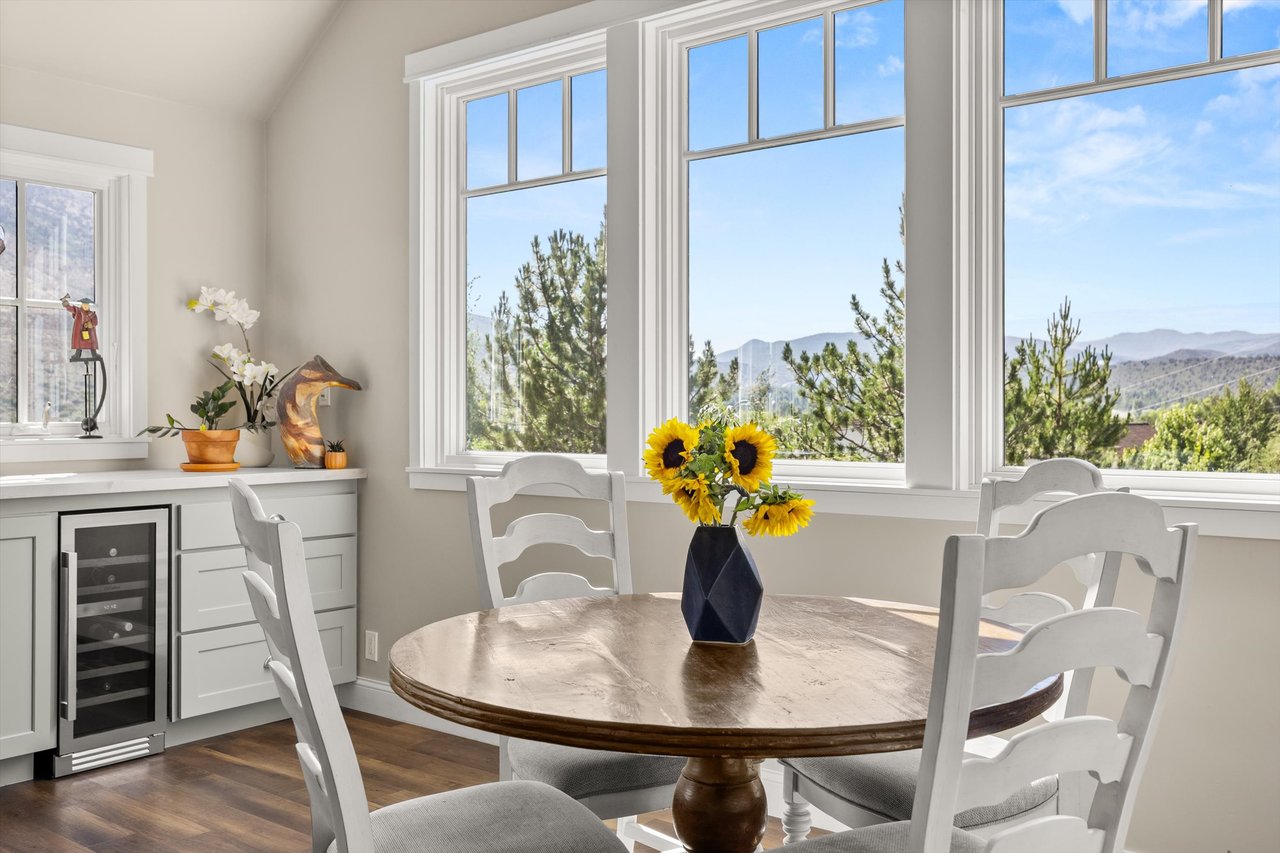 Charming Home with Spectacular Mountain Views
