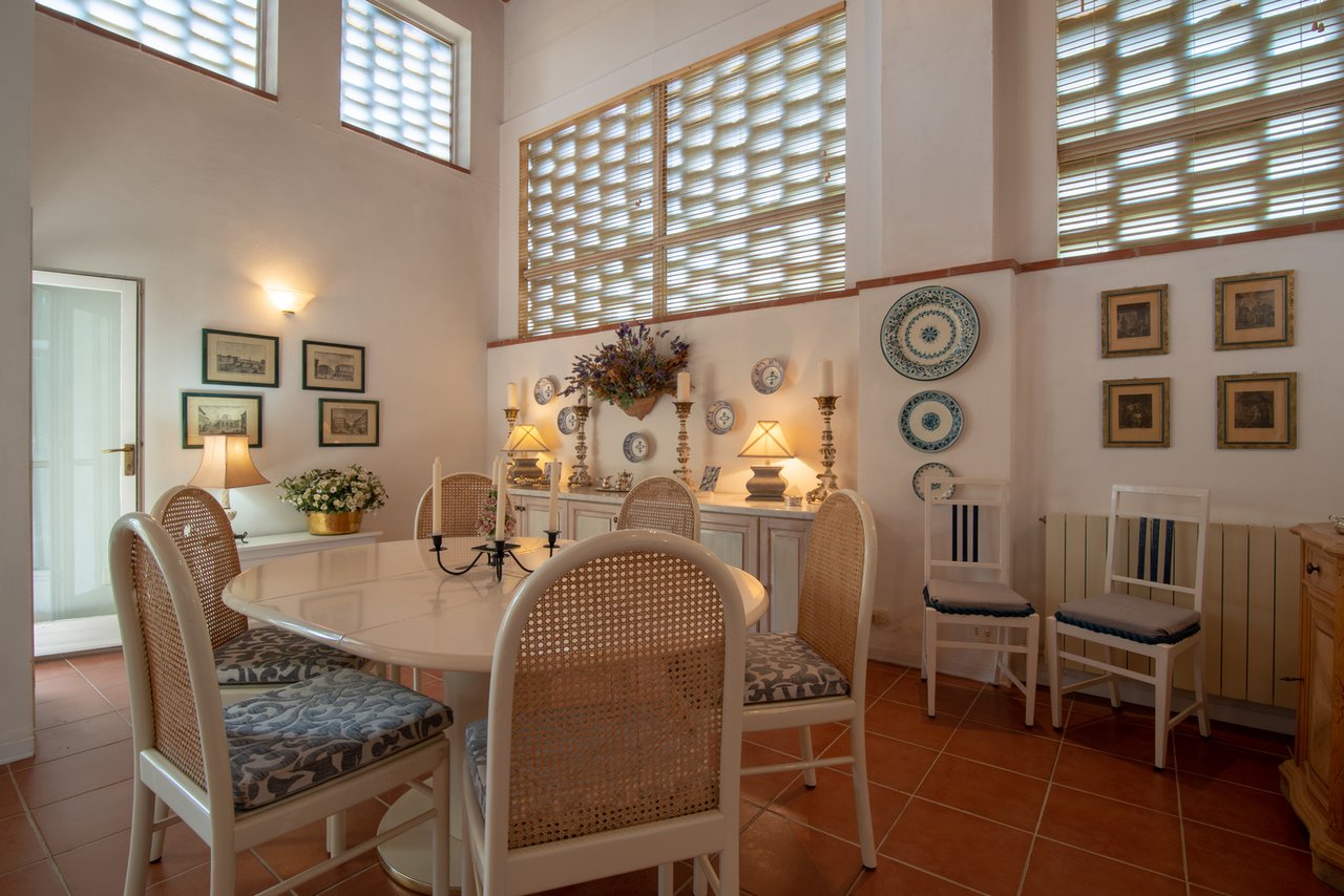 Charismatic B&B in Rolling Hills of San Gimignano