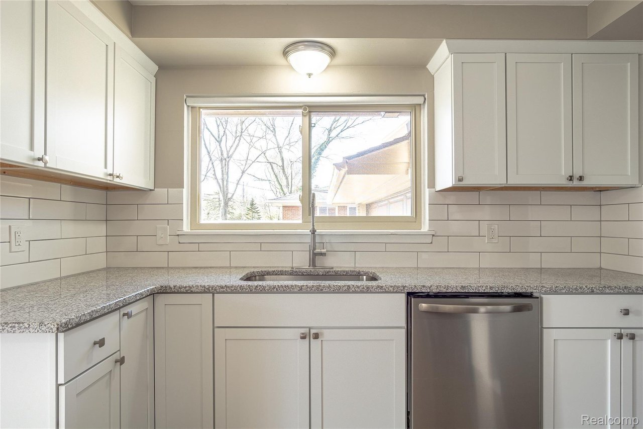 31737 Bella Vista Dr