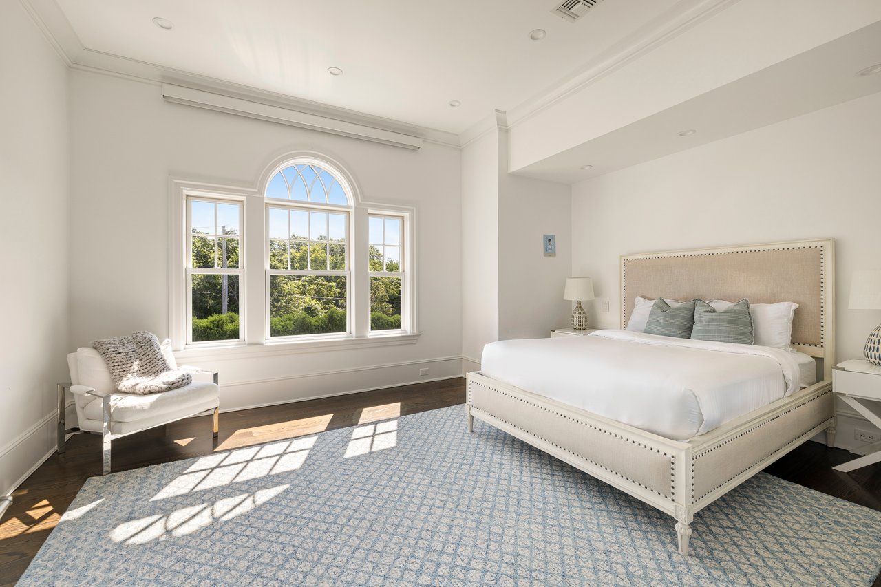 Bridgehampton South Turnkey 