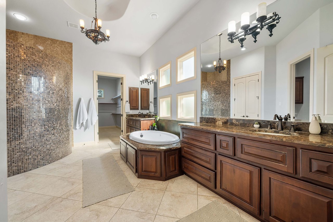 107 Bella Strada Cove