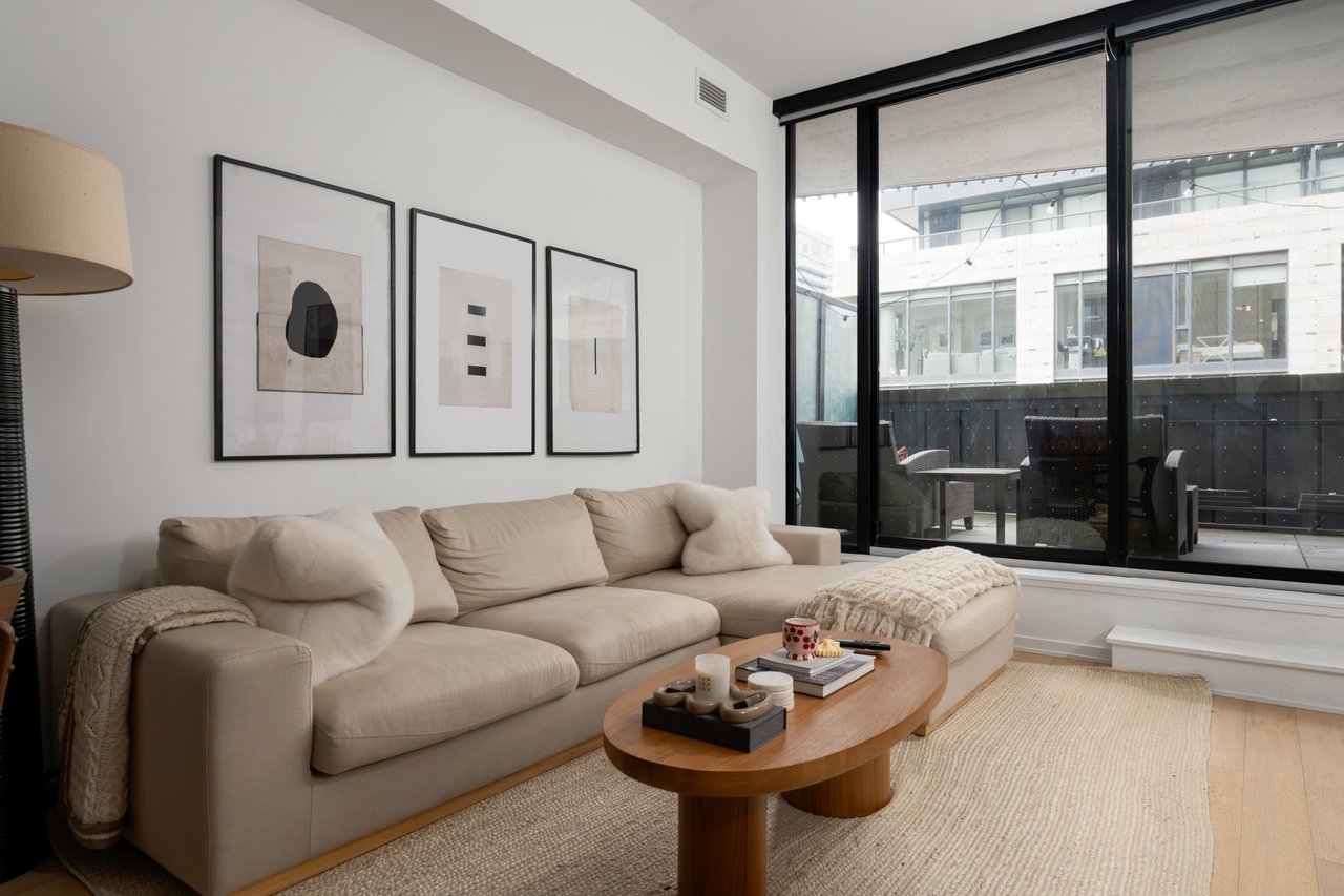 302-41 Dovercourt Rd