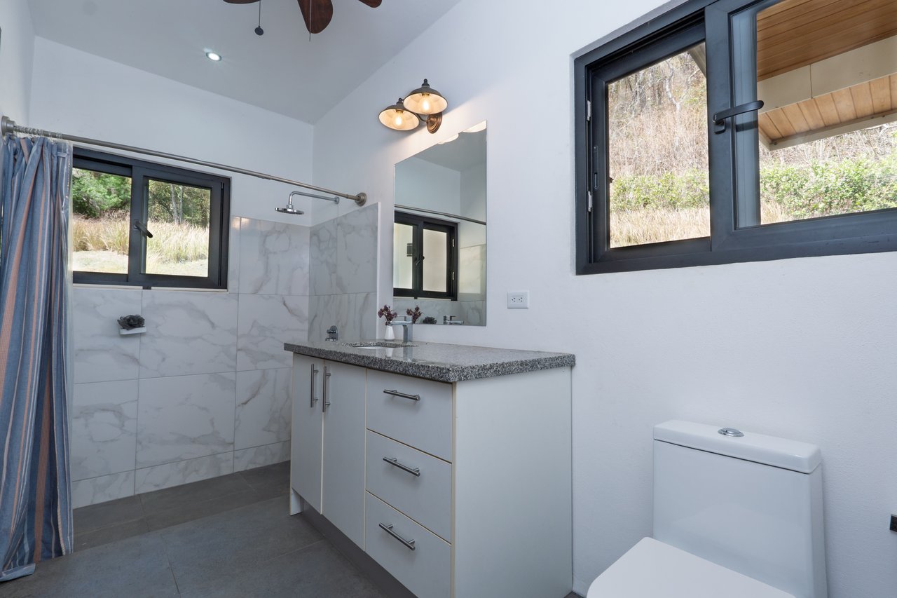 Casa Los Suenos | 4 Bedroom Home with Guest House near Tamarindo Costa Rica