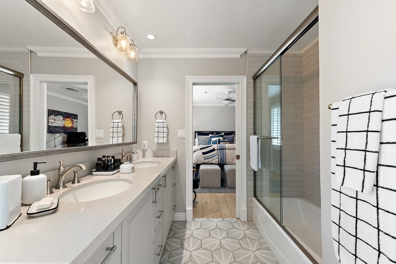 3508 E MARLETTE Avenue