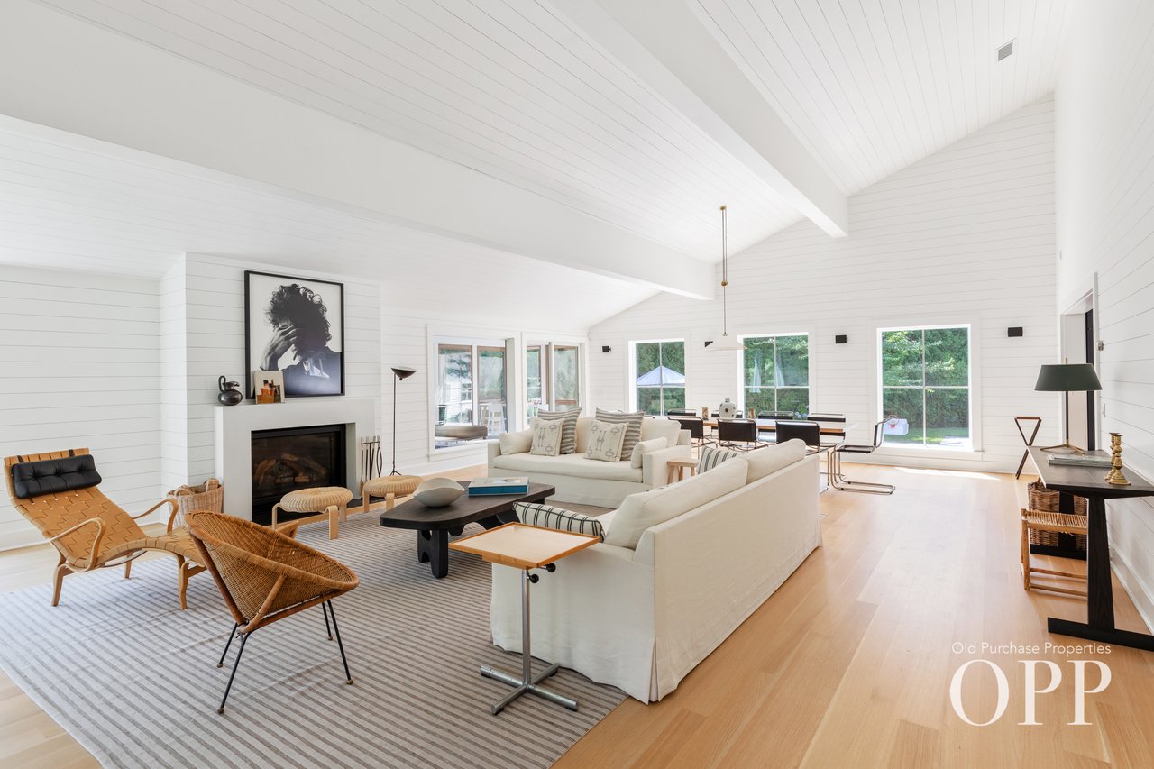 EFFORTLESS LUXURY AWAITS