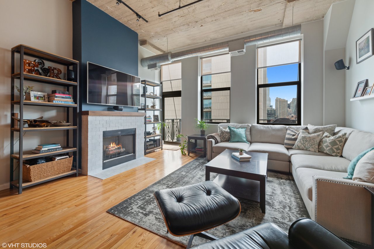  758 N Larrabee St Unit 821