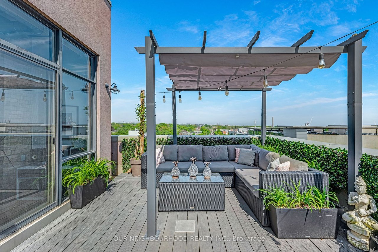 Regent Park Penthouse 