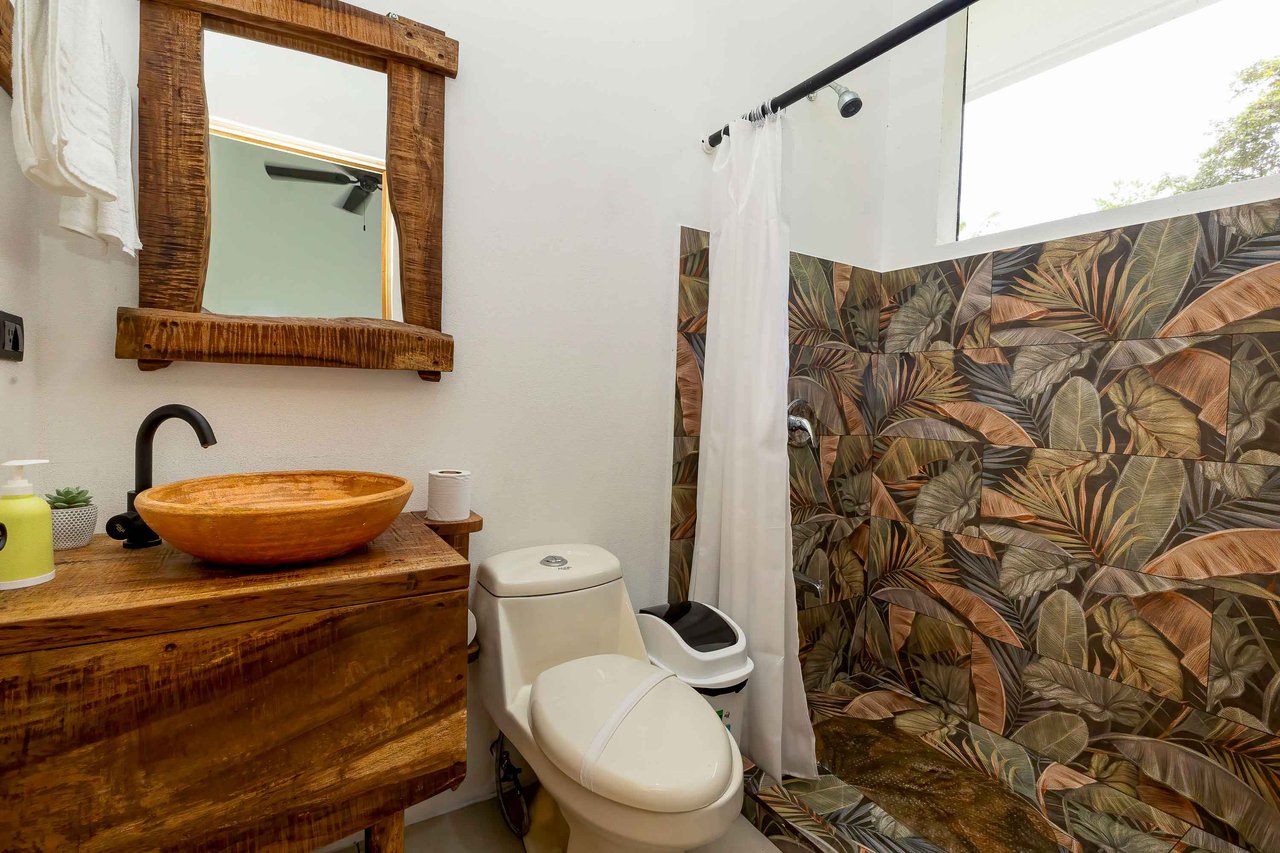 Furnished and Turnkey Home Rainforest Villa with Pool and Creek