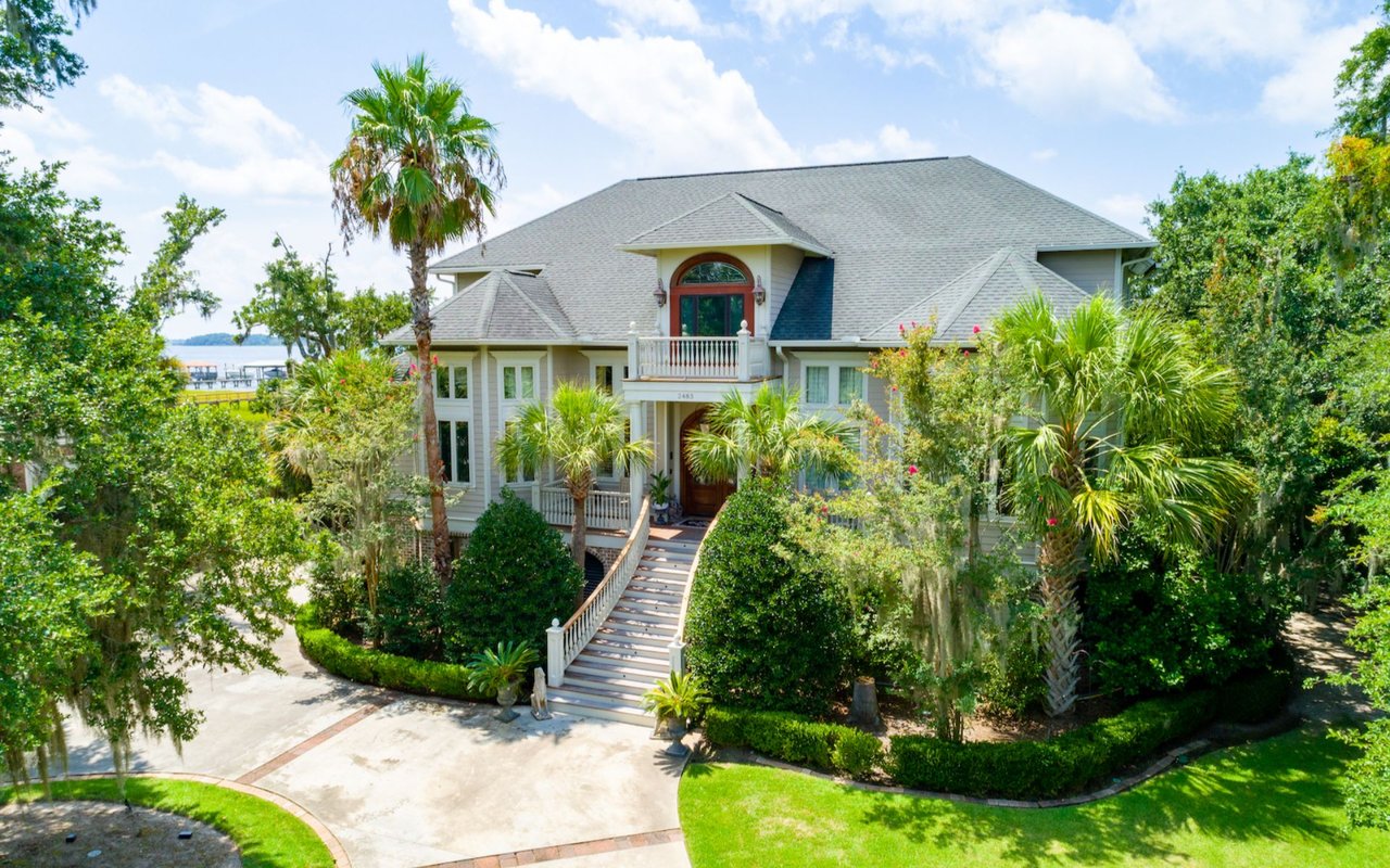 Luxury Waterfront Home – 2483 River Bluff Lane
