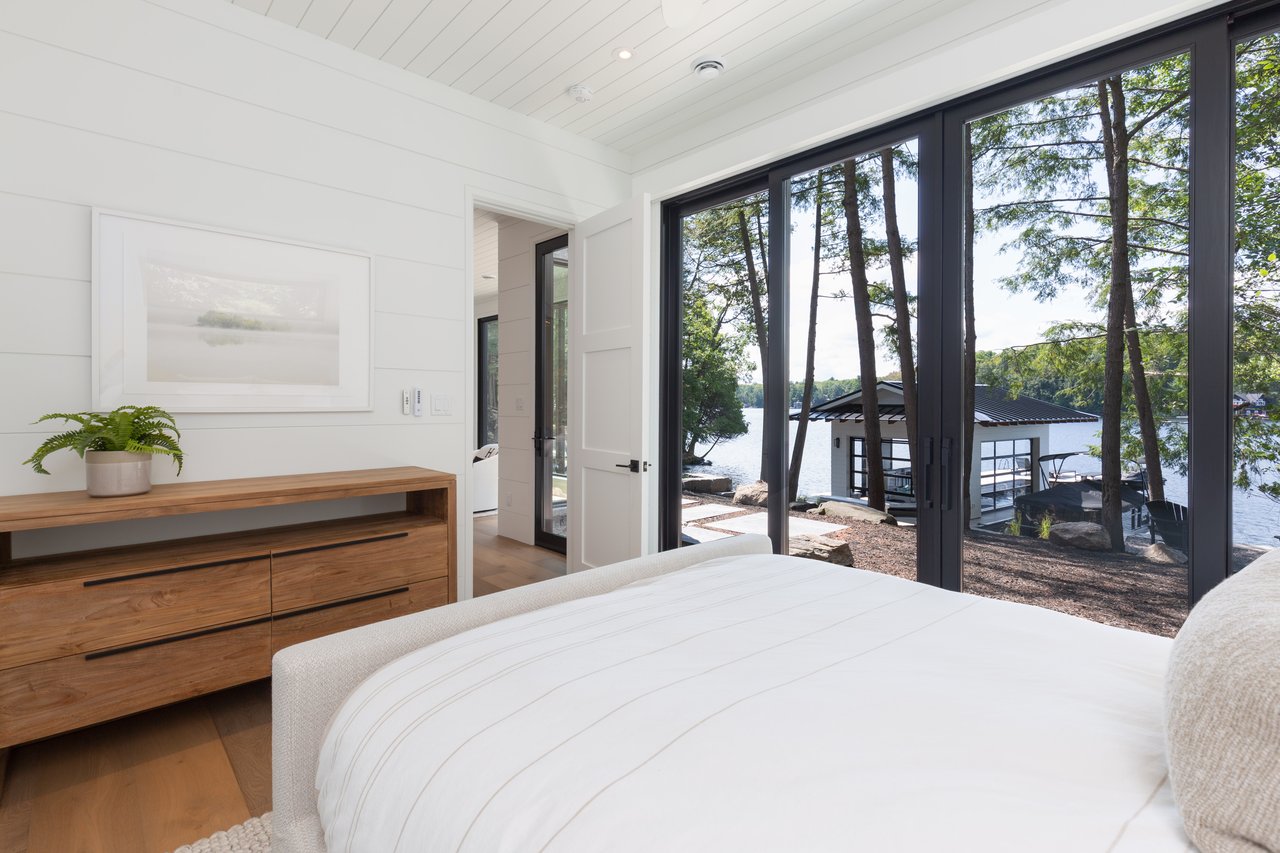 KINGSETT ROAD, Lake Rosseau