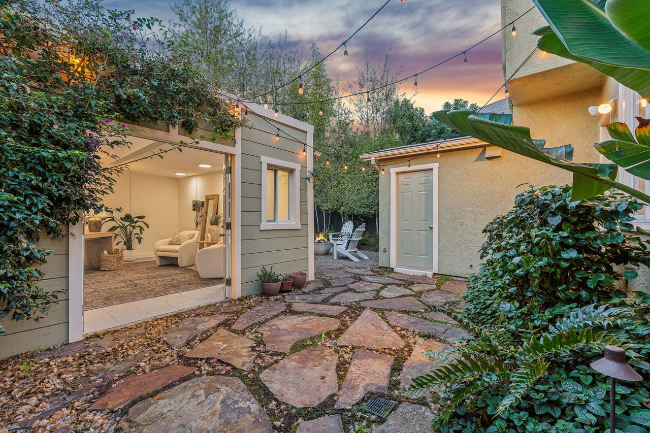 688 57th St, Oakland, CA