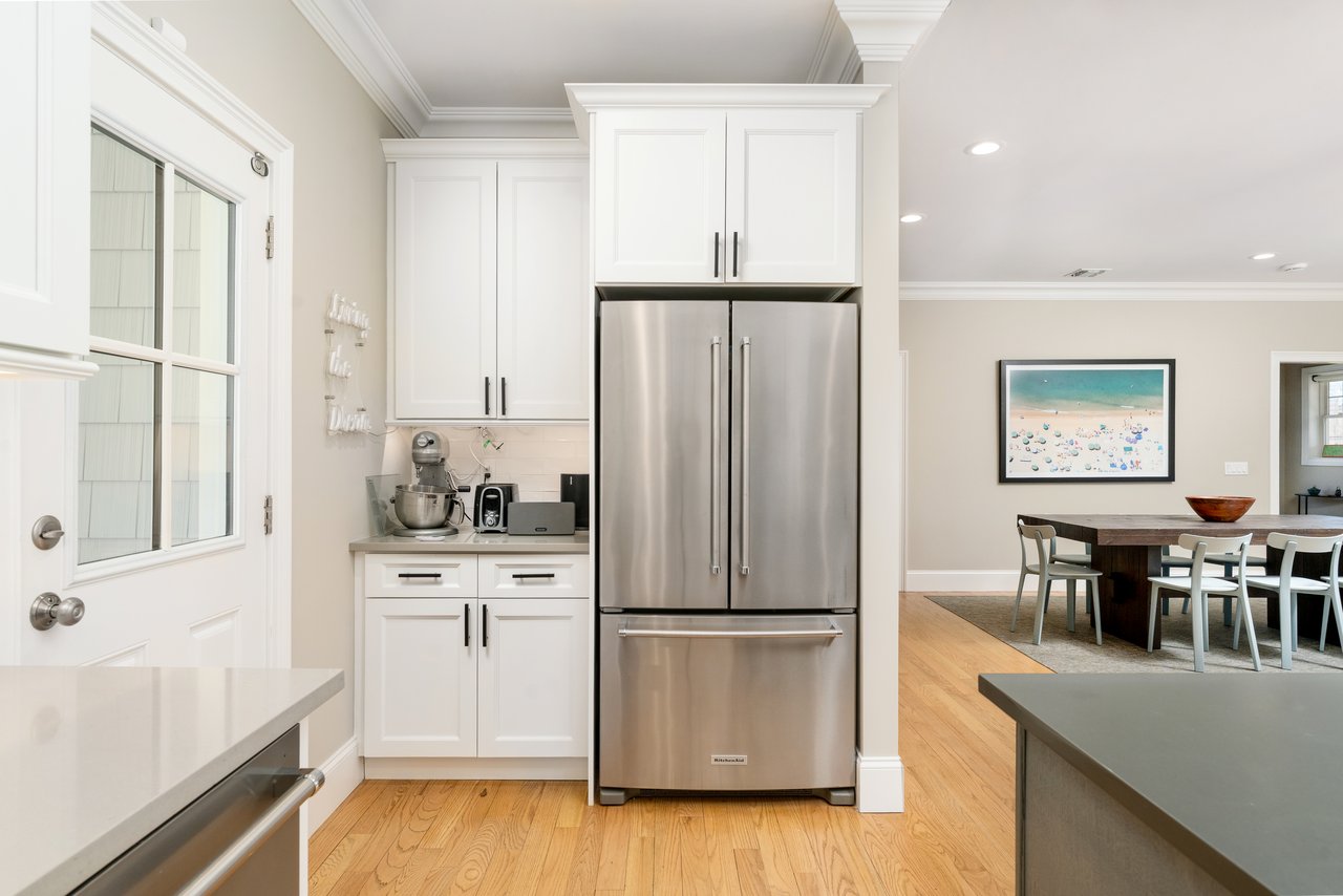 700 Gin Lane, Southold