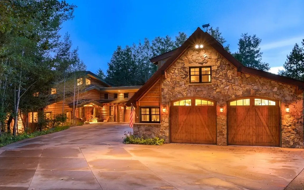 865 Fox Ln