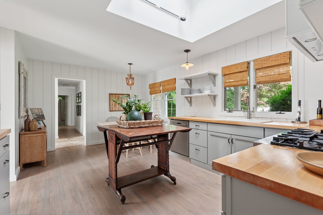 236 Redwood Road