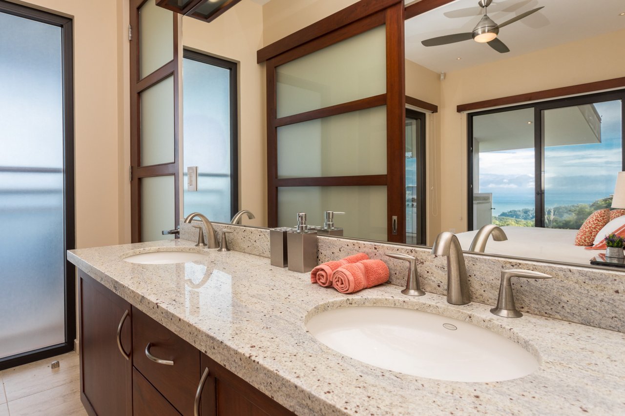 Luxury Ocean View Home in Ojochal Costa Rica | Infinity Pool & Sunset Views