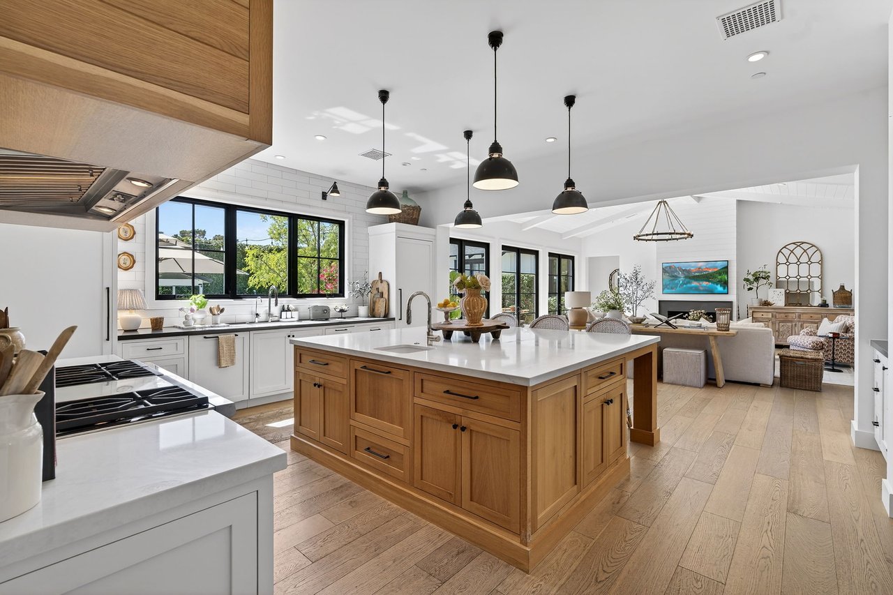 5217 E CALLE REDONDA