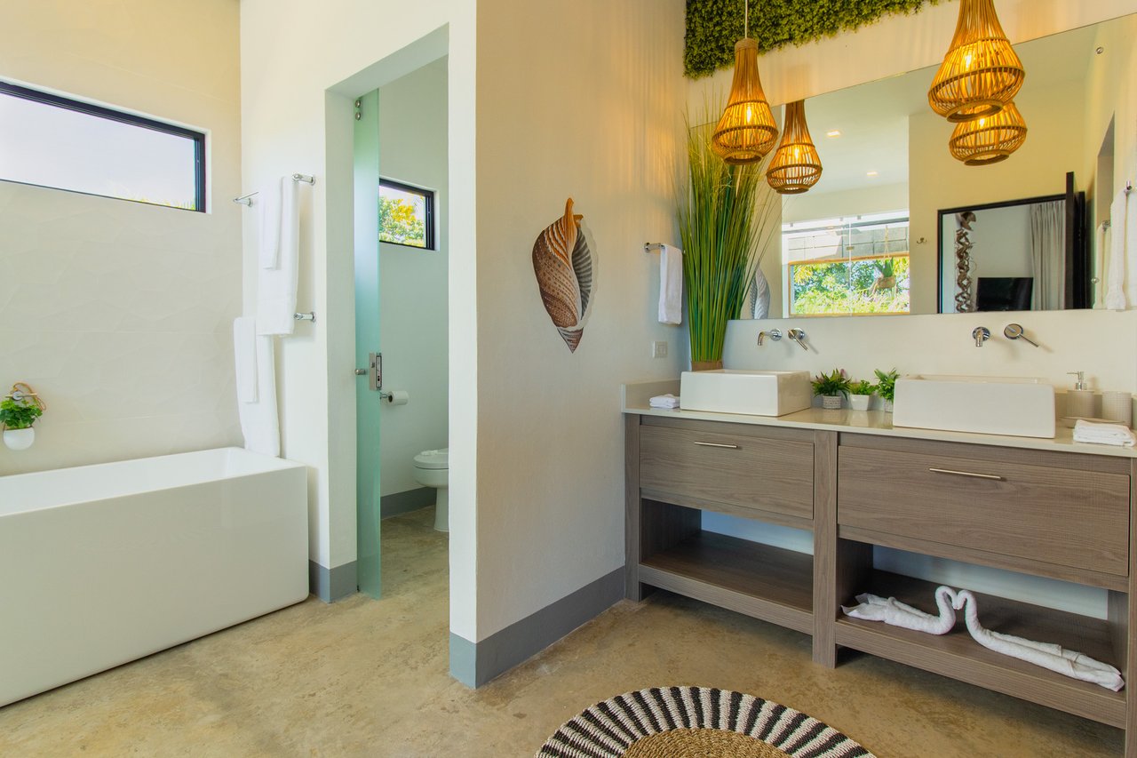 Cocoon | Extraordinary 10-Bedroom Ocean View Estate Near Tamarindo