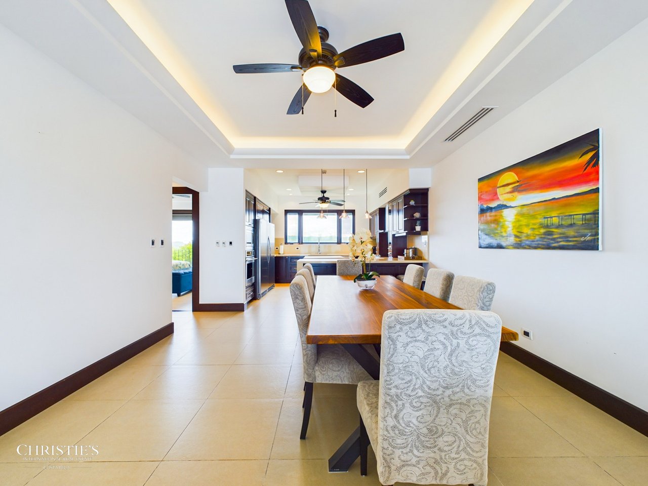 360 - 310 Splendor Penthouse