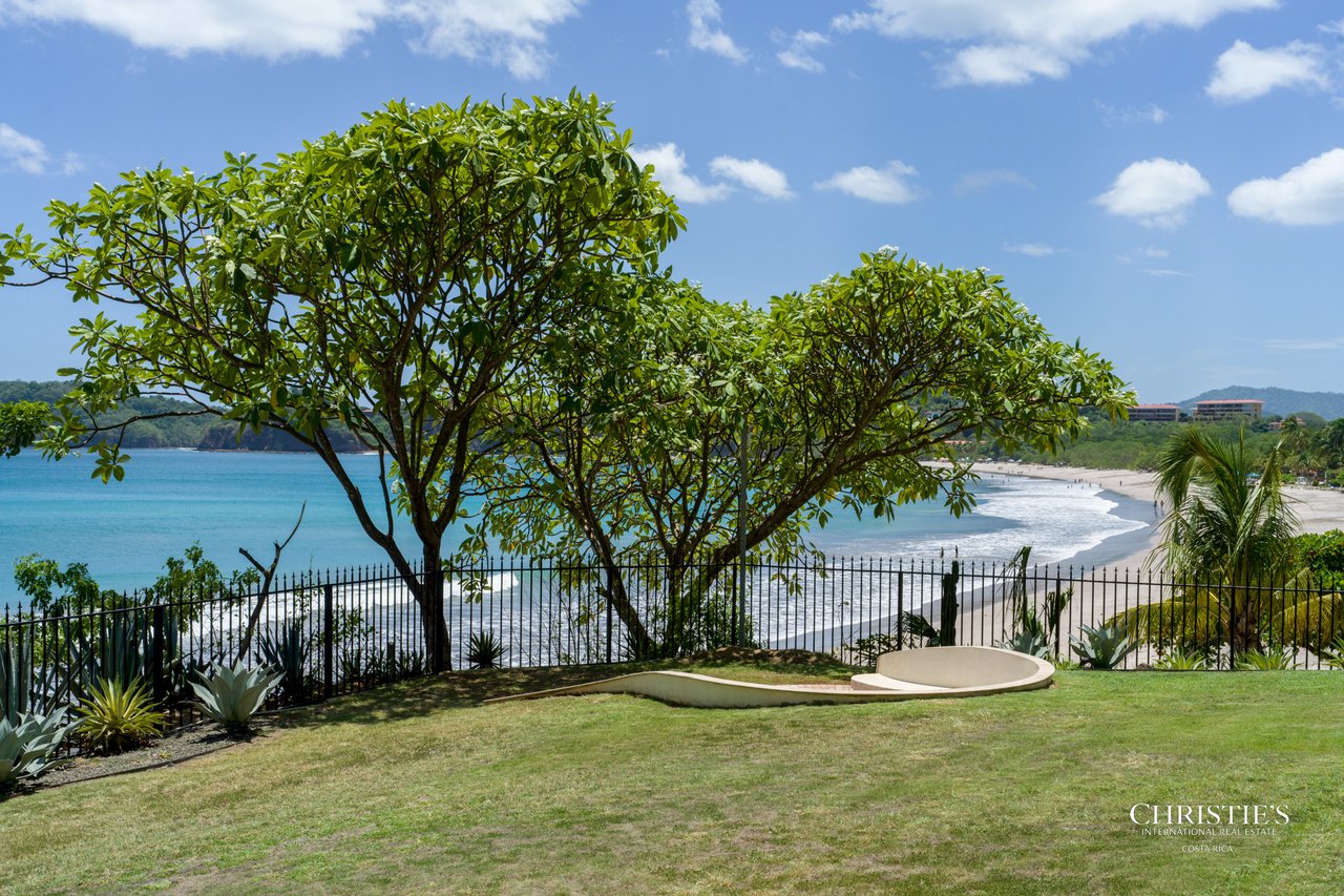 Casa Playa Bonita | Beachfront Luxury Estate in Playa Flamingo
