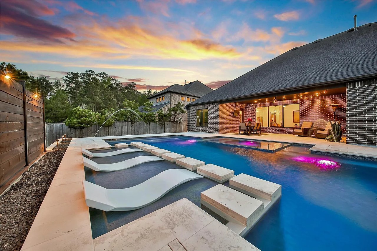1015 Oak Briar Ln