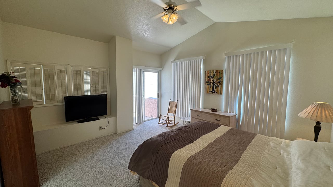 1650 Smoketree Ave S 121 (Rotary Beach/Park)