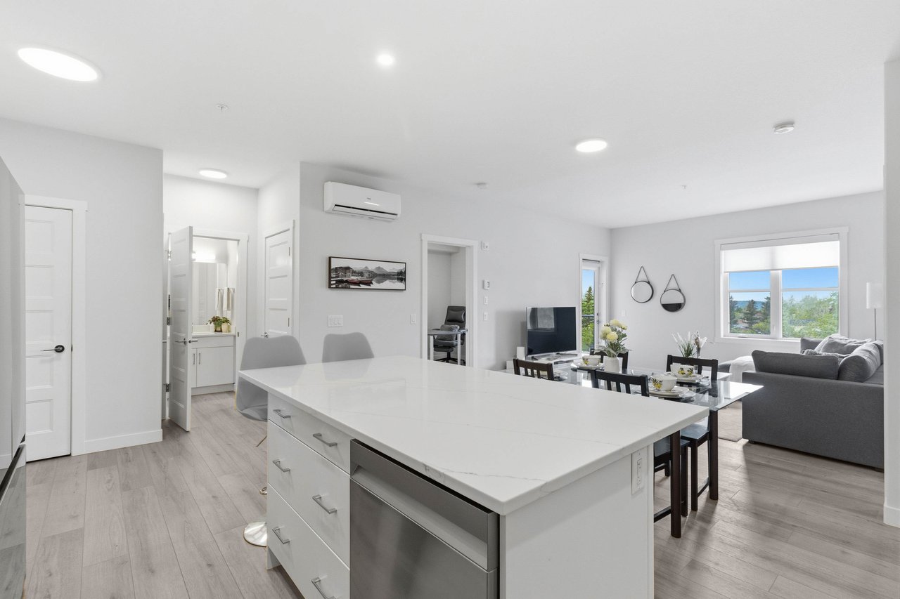 81 Arbour Lake View NW Unit: 1306
